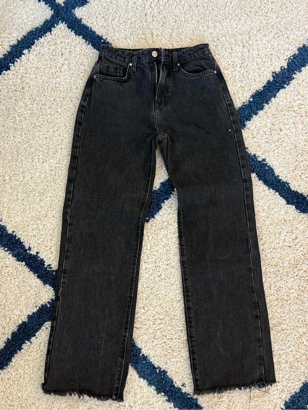 Zara Women’s Black Straight-Leg Jeans